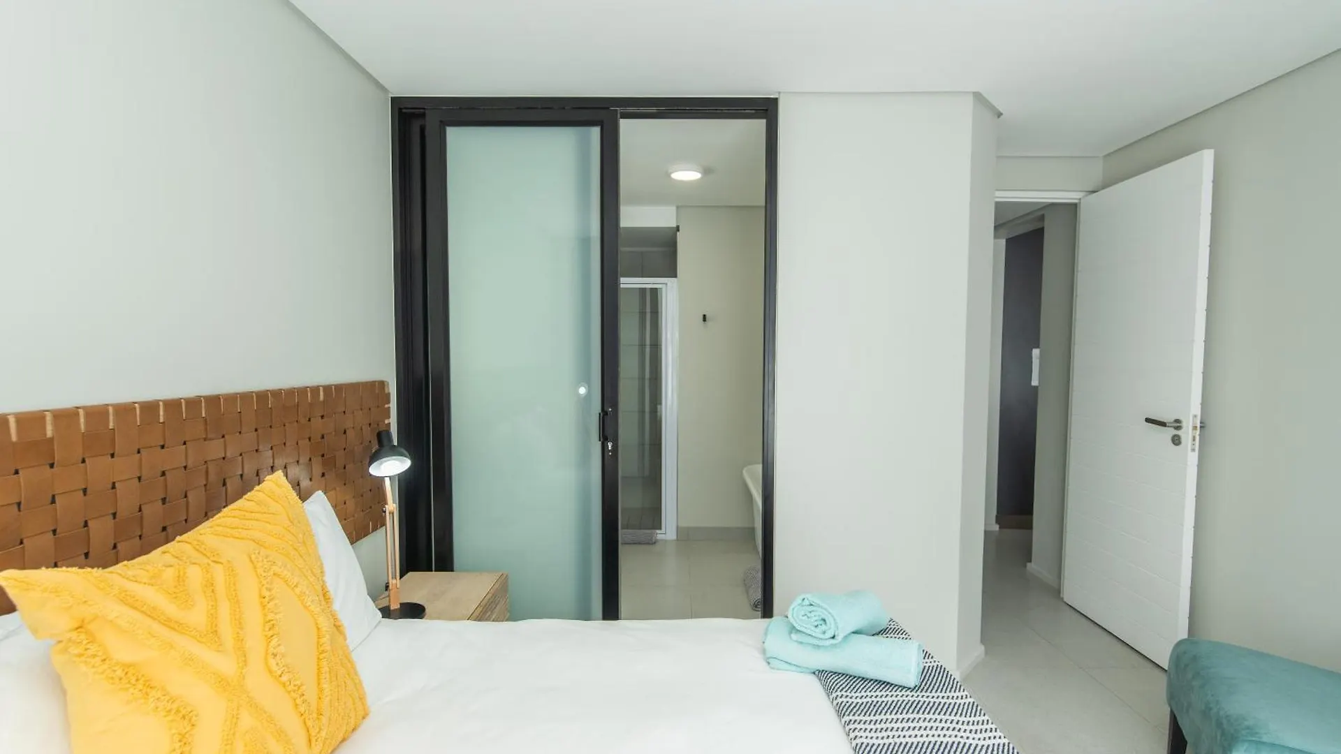 Ocean Glimpse Bellamare Port Elizabeth Apartment